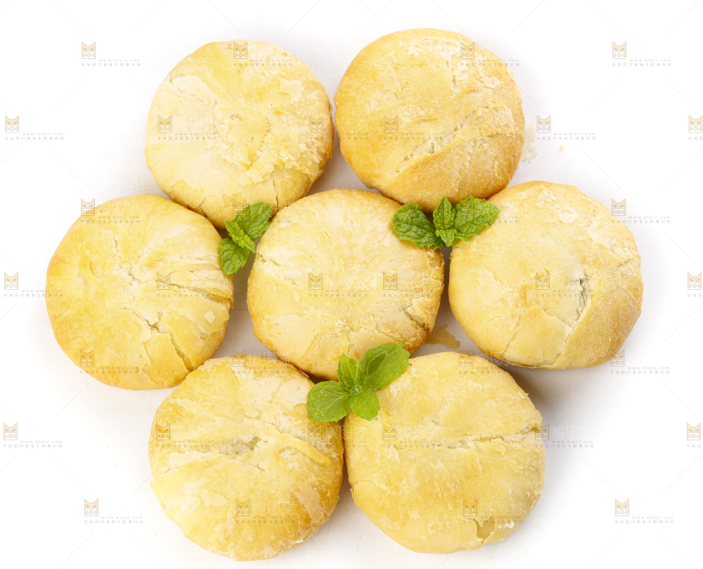 白底上摆放着一堆苏式月饼