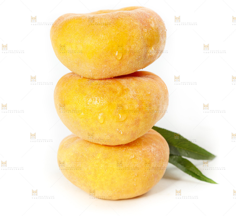 白底上的蒙阴毛蟠桃