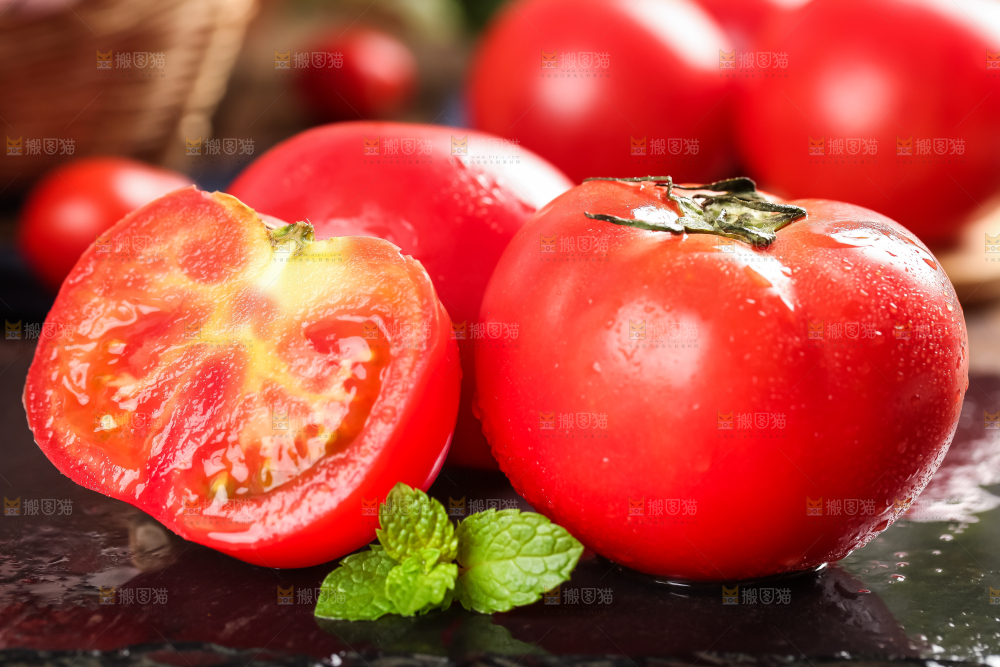 深底上的大番茄