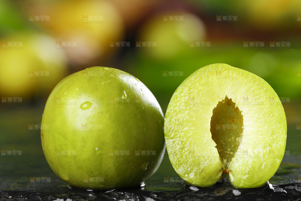 石板上的四川脱骨李子