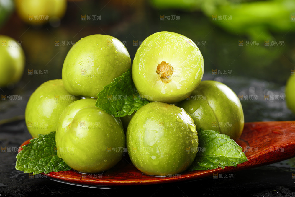 石板上的四川脱骨李子