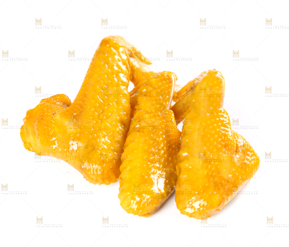 白底上摆放着盐焗鸡翅