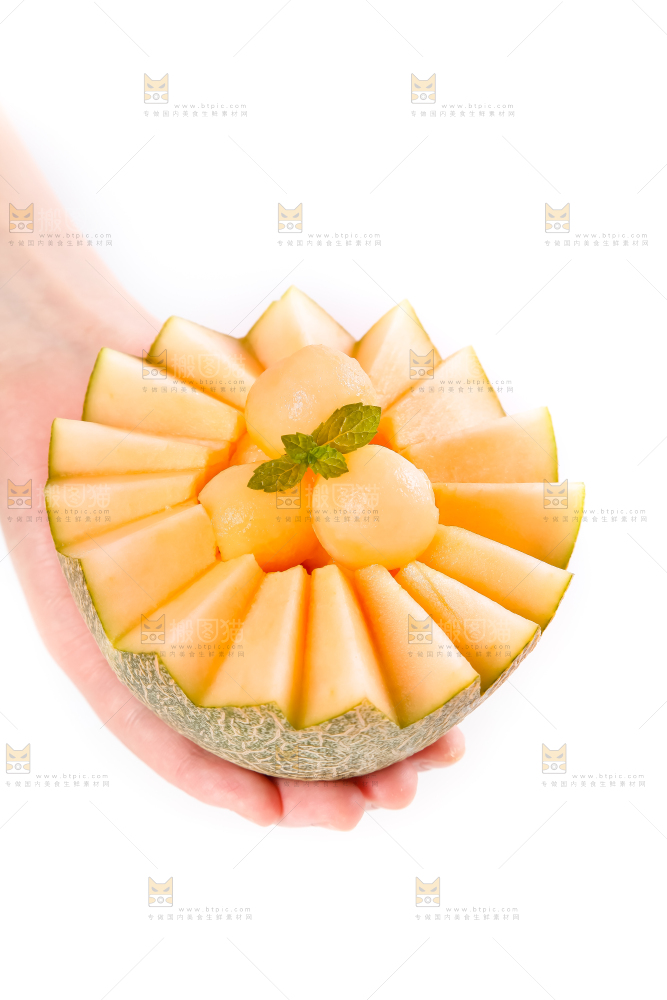 手里拿着哈密瓜