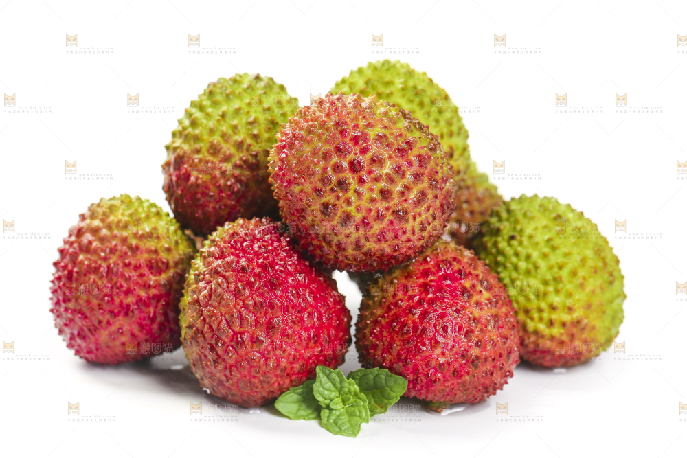 白底上摆放着妃子笑荔枝