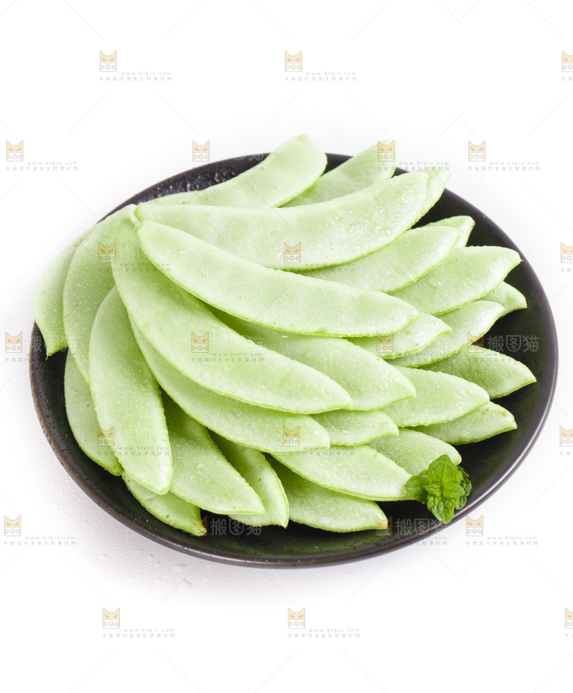 盘子里装着扁豆