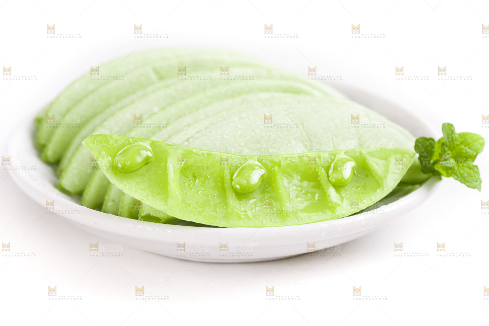 盘子里装着扁豆