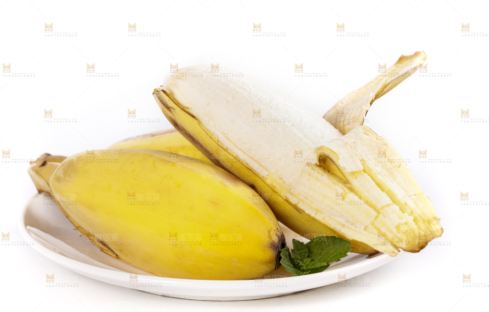 白底上的苹果香蕉