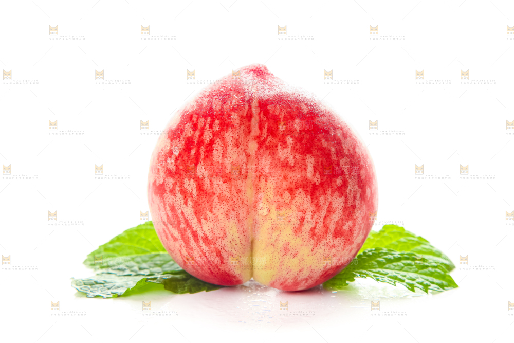 手里拿着新鲜水蜜桃