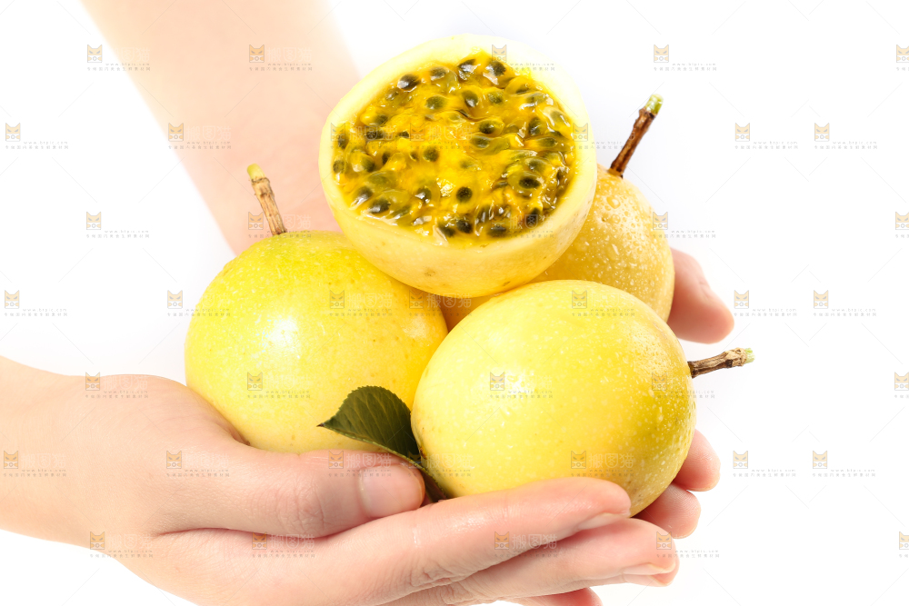 白底上的海南黄金百香果