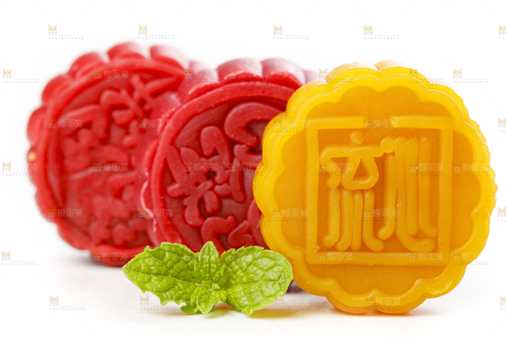 白底上的流心月饼