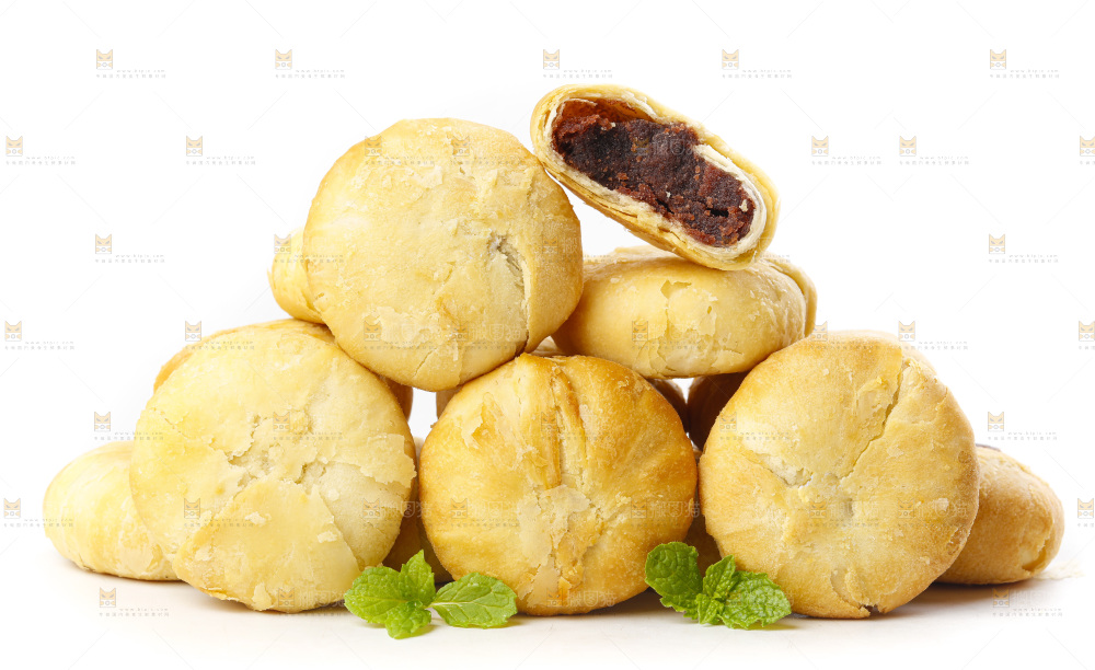 白底上摆放着一堆苏式月饼