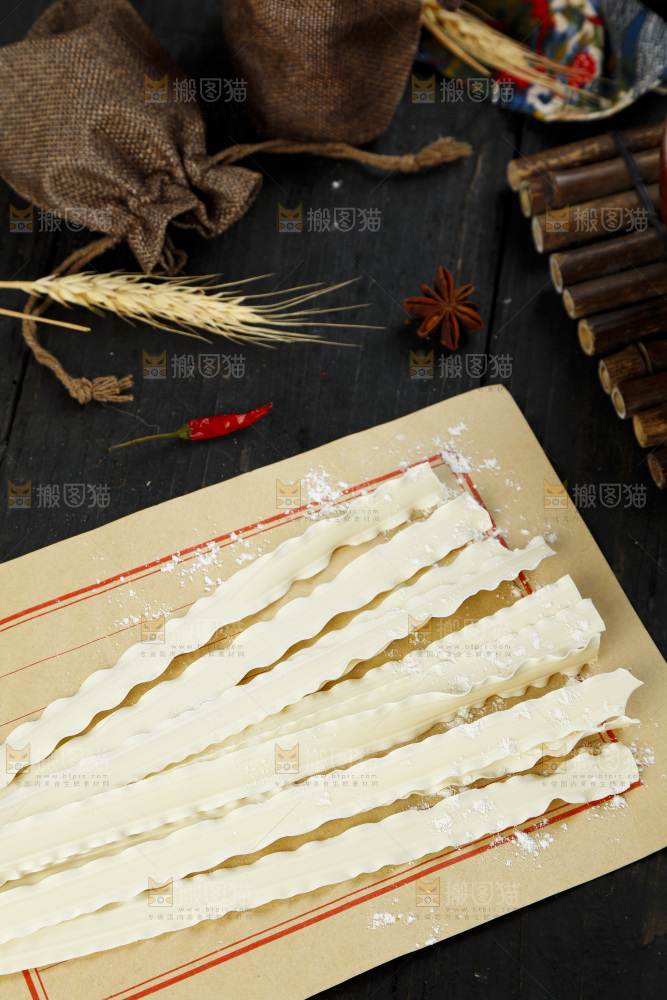 木板上的宽面