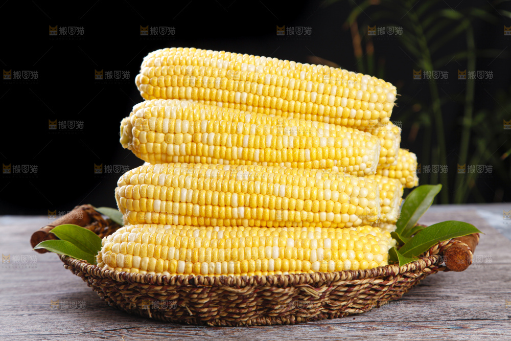 黑底上的云南水果玉米