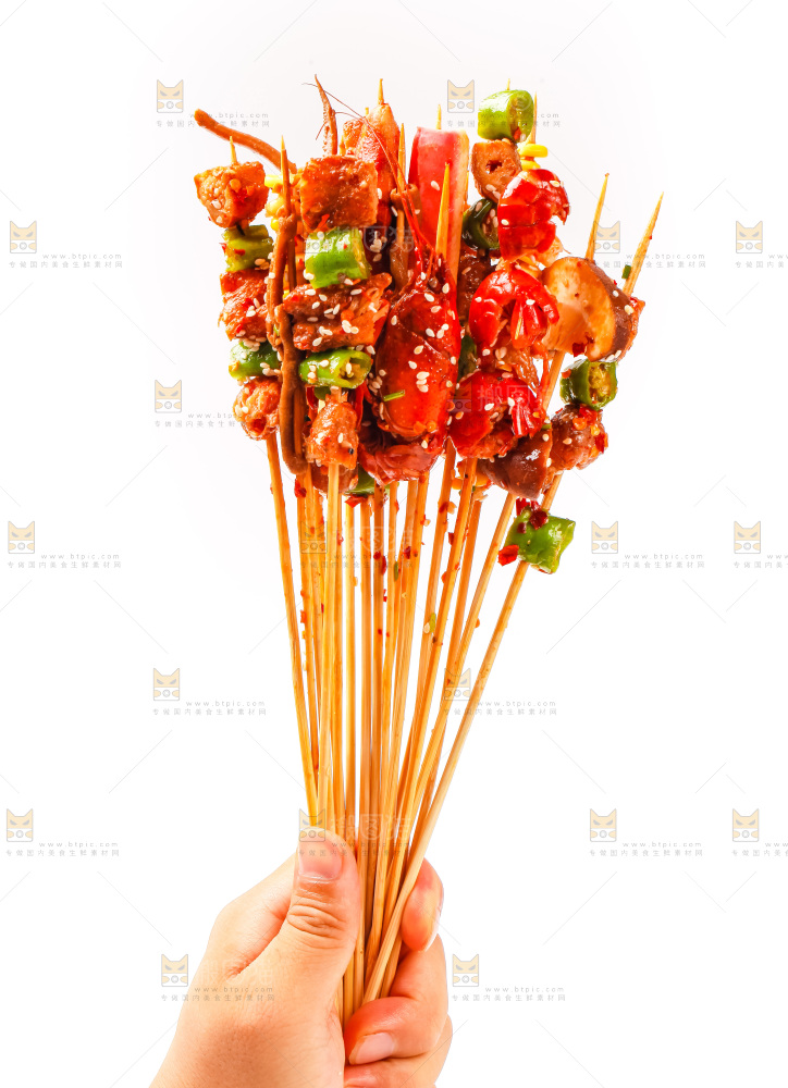 手拿钵钵鸡食材