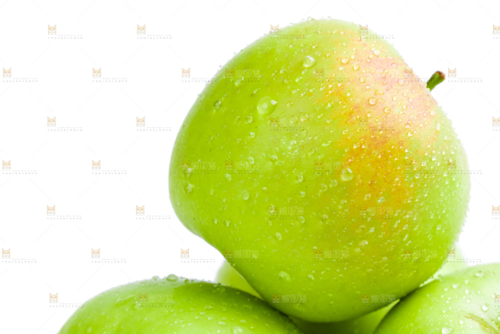 白底上的新鲜苹果