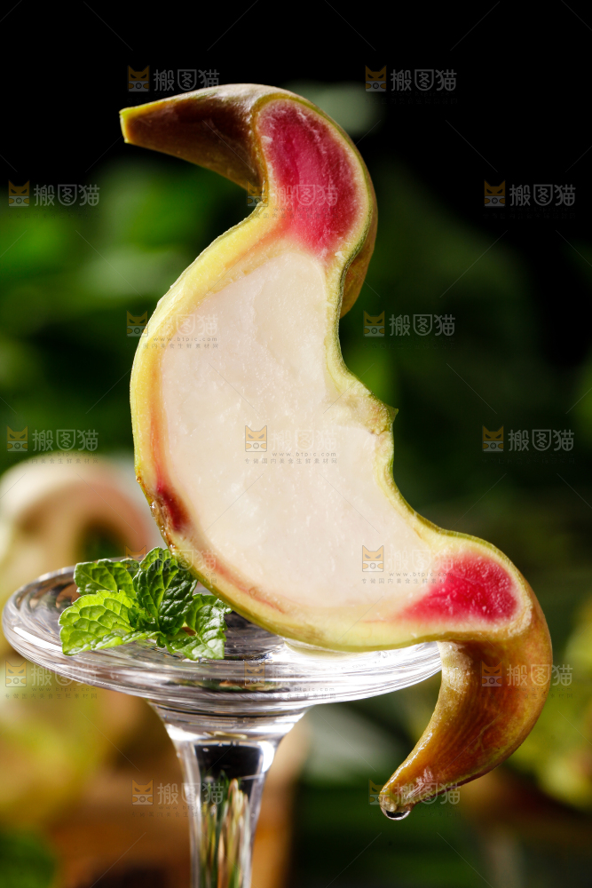 碟子里的洪湖菱角