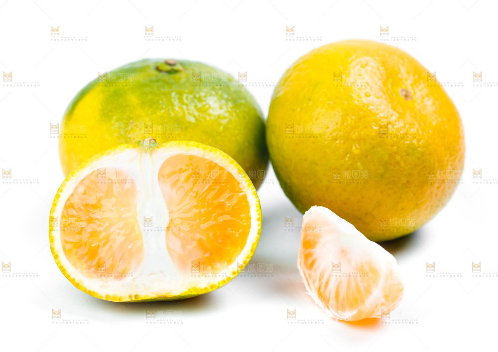 白底上的青皮蜜橘