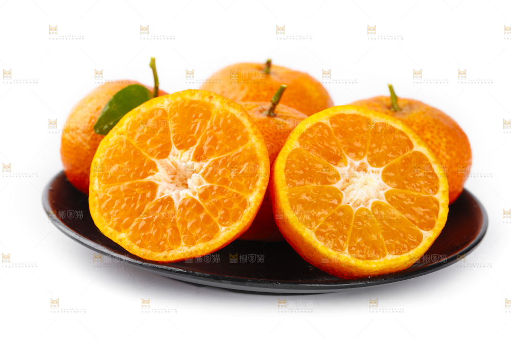 盘子里装着小蜜橘