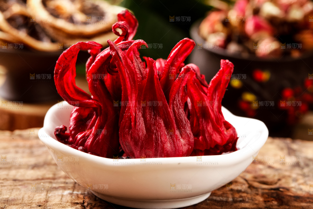 碟子里的玫瑰茄