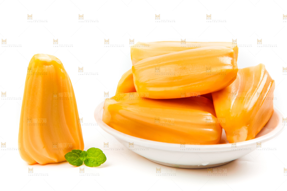 盘子里的泰国红心菠萝蜜