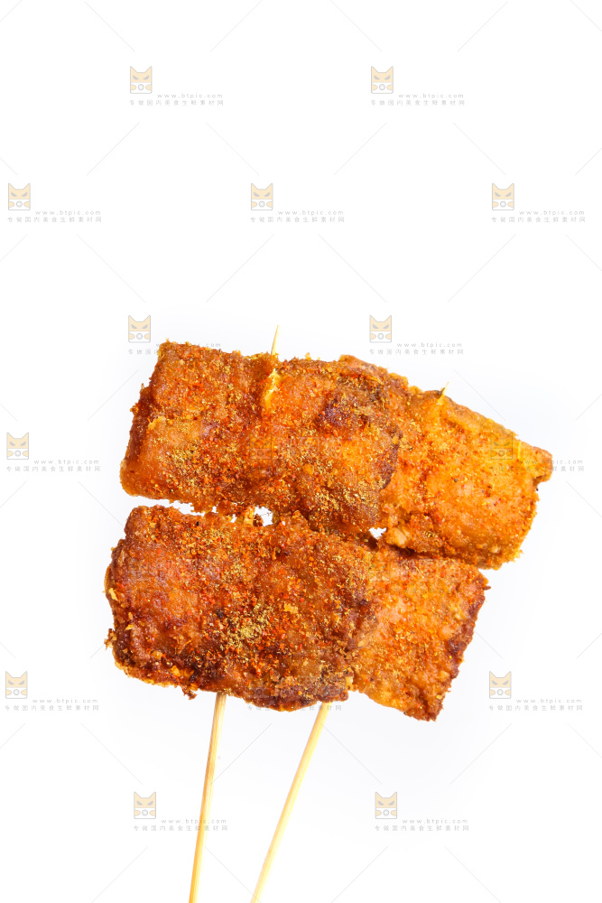 签子上穿着香酥带鱼