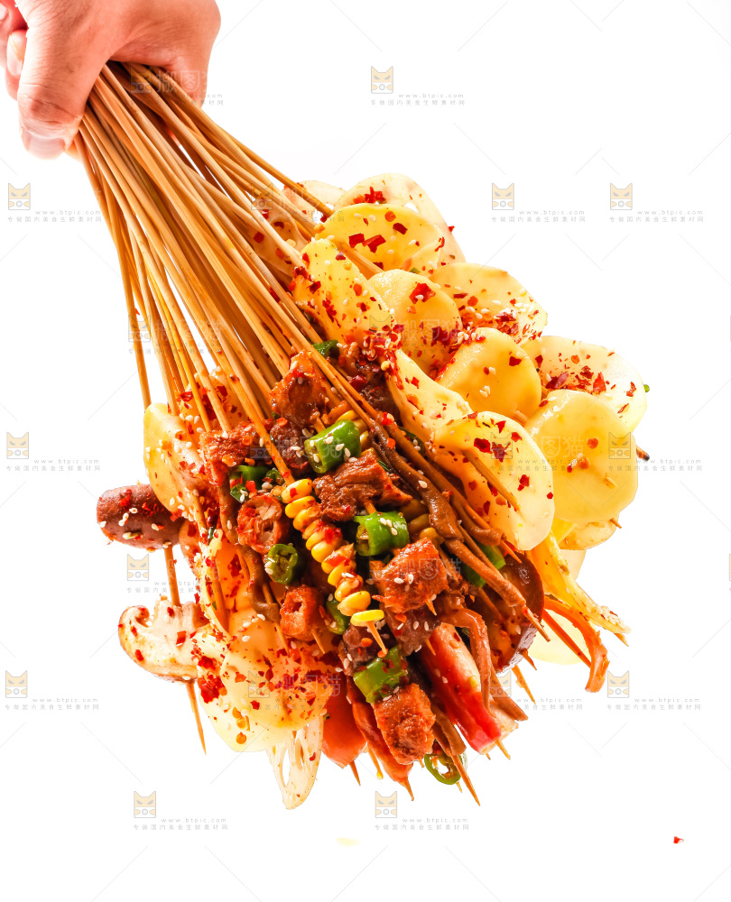 手拿钵钵鸡食材