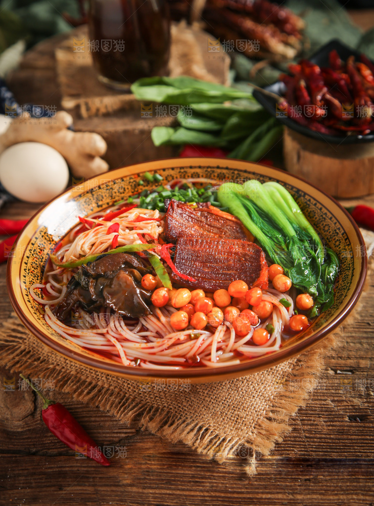 碗里的牛肉粉