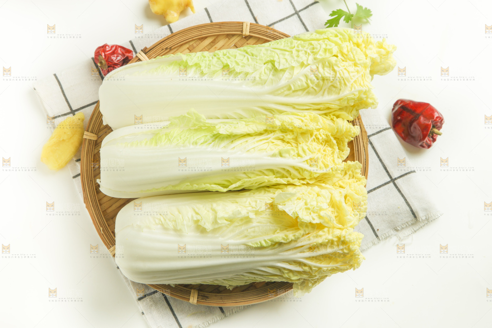 木板上的大白菜