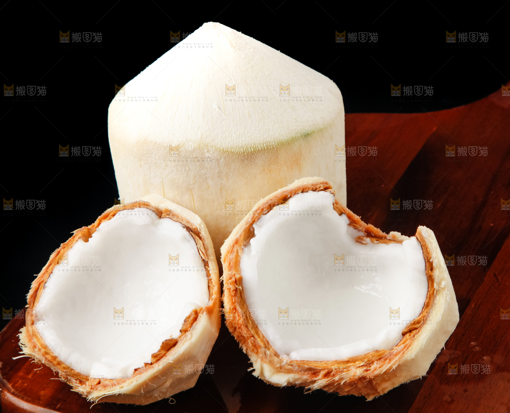 木板上的青椰子