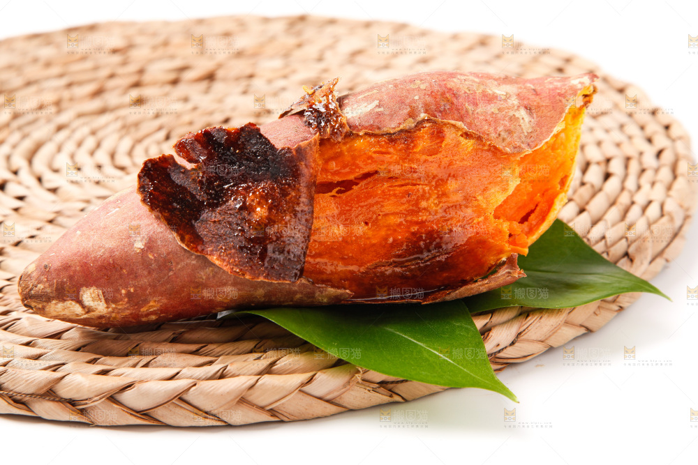 草垫子上的烟薯