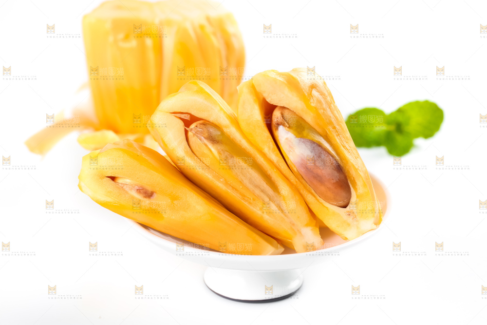 碟子里装着越南菠萝蜜