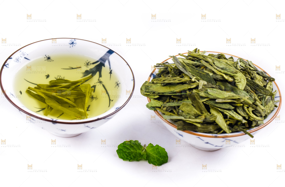 杯子里的龙井茶