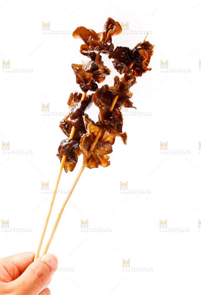 白底上的木耳串
