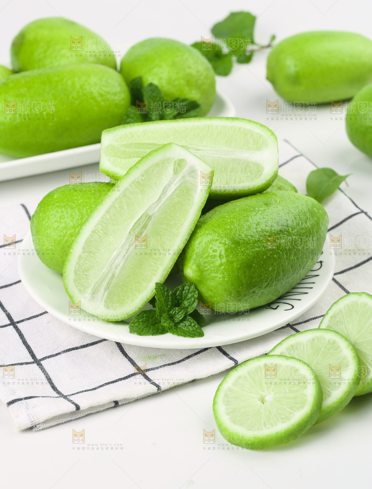 盘子里装着台湾香水柠檬