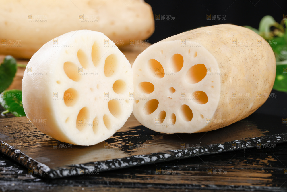 黑底上的莲藕