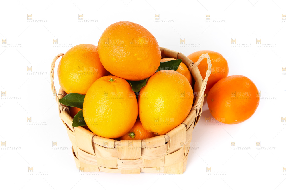 篮子里装着赣南脐橙