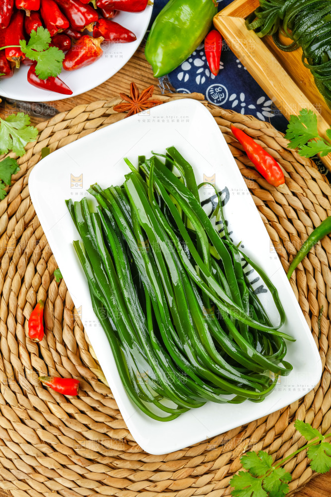 垫子上的海带丝