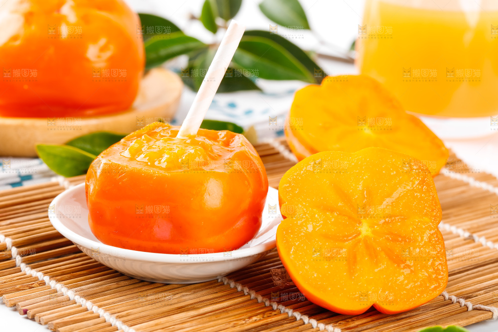 竹底上放着易县磨盘柿子