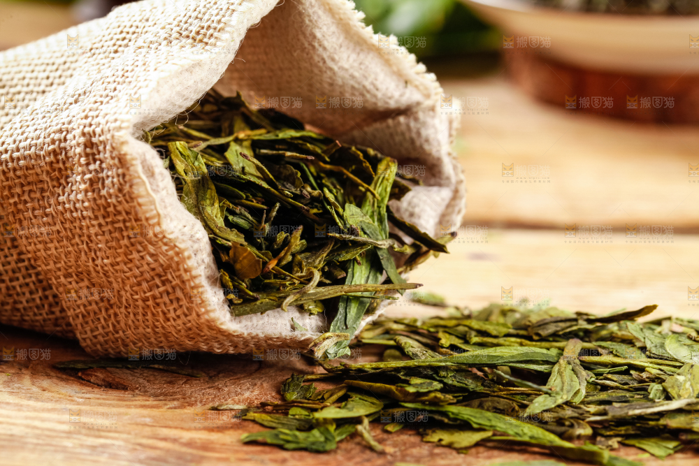 袋子里的干茶叶