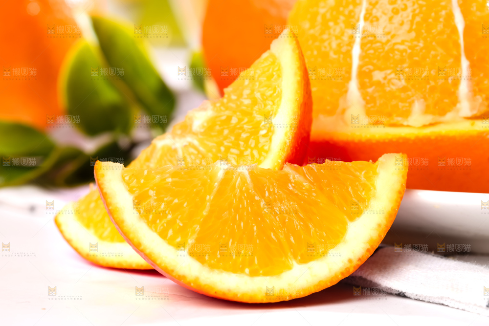 白格子上放着秭归脐橙