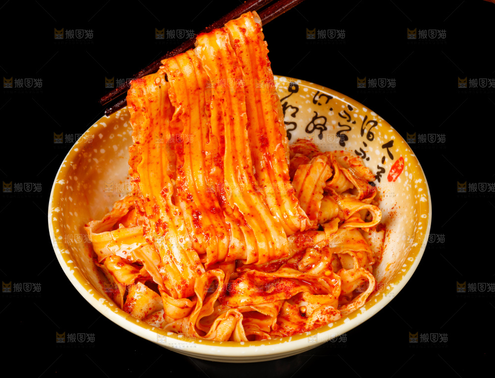碗里装着臊子面