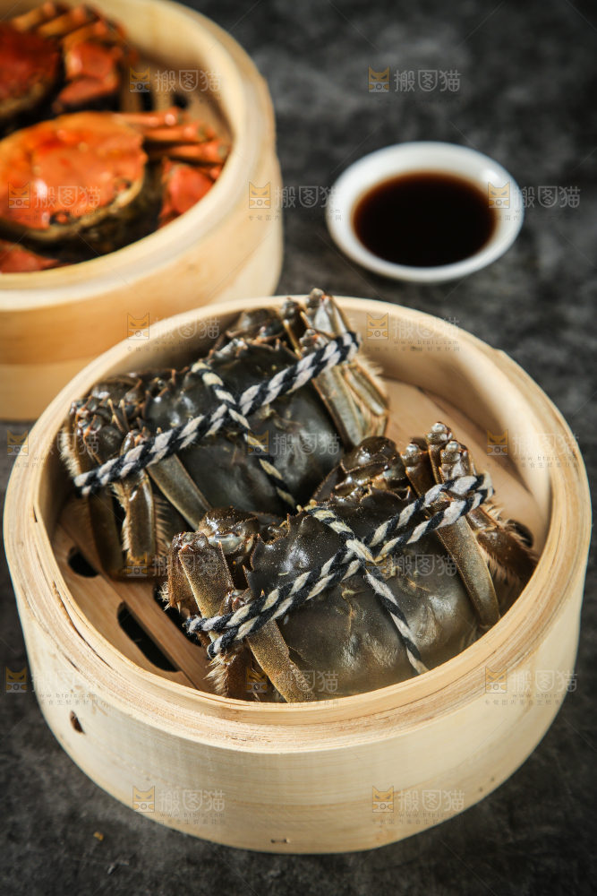 蒸笼里的阳澄湖大闸蟹