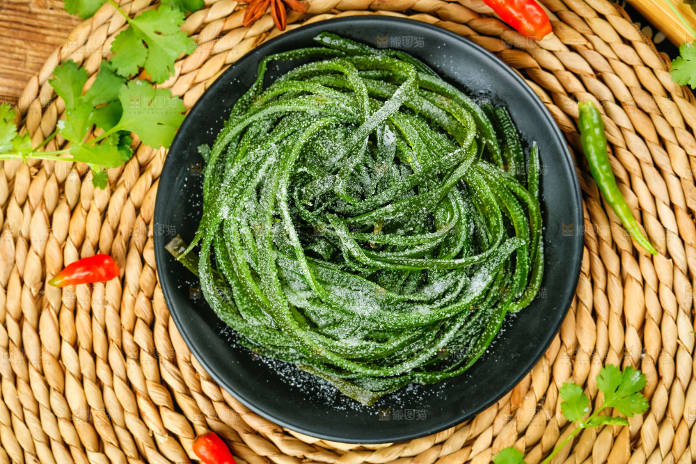 竹底上的海带丝