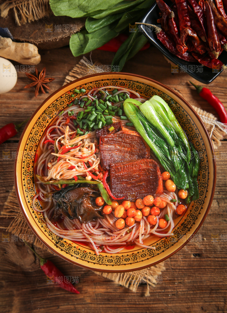 碗里的牛肉粉