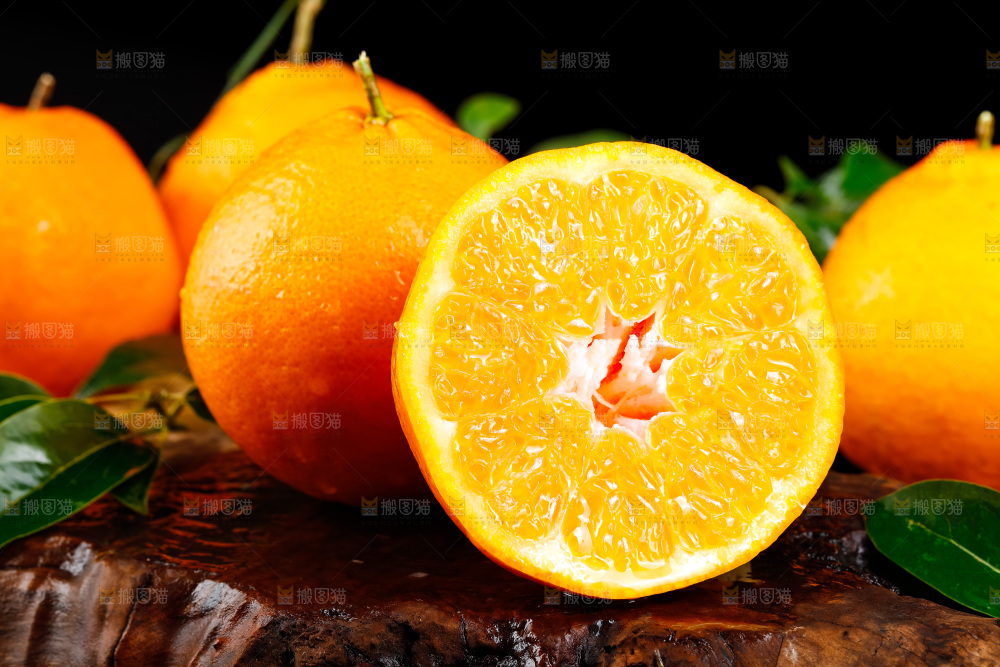 深底上的春见柑桔