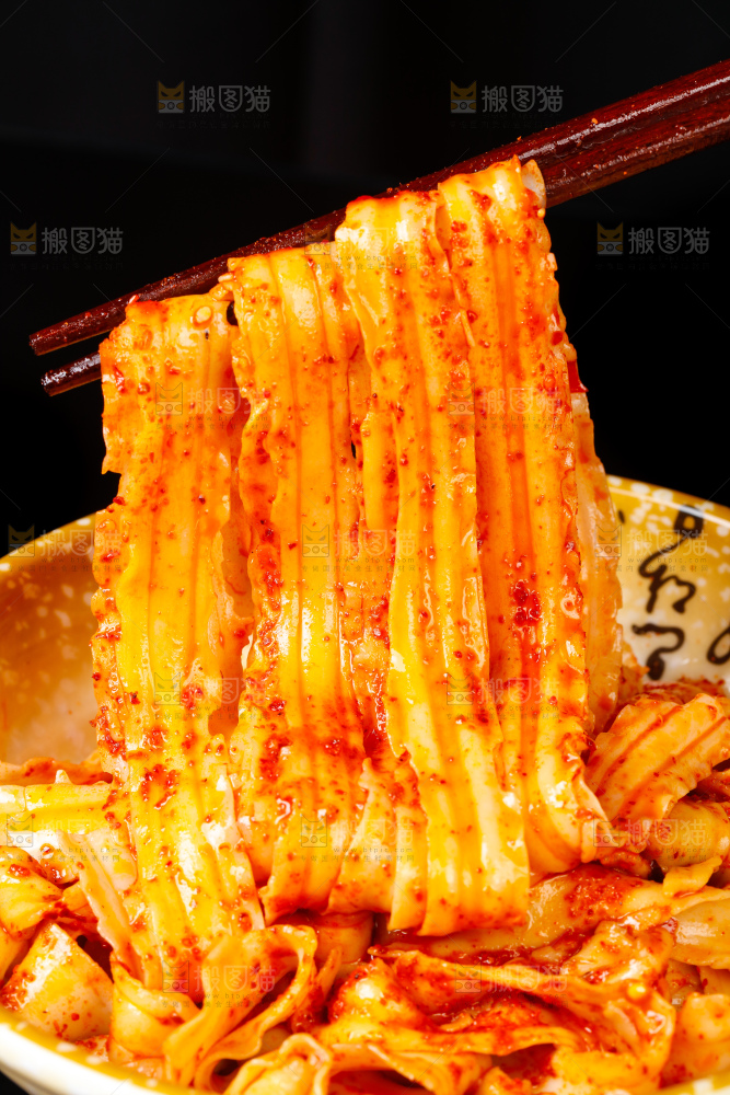 碗里装着臊子面