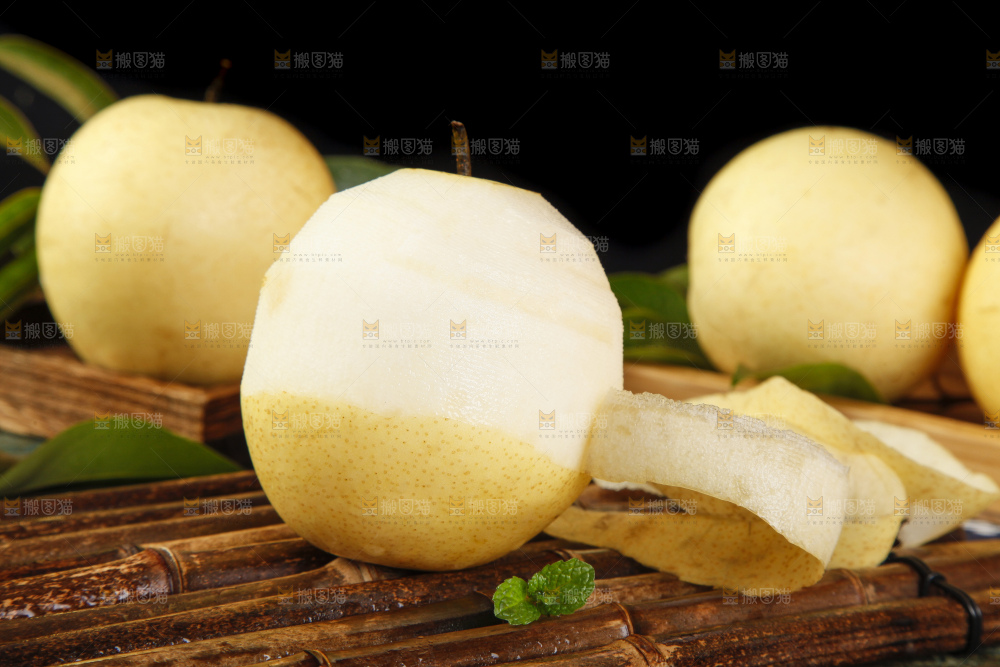 竹底上的河北皇冠梨