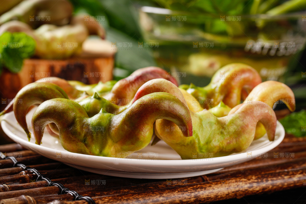 盘子里洪湖菱角