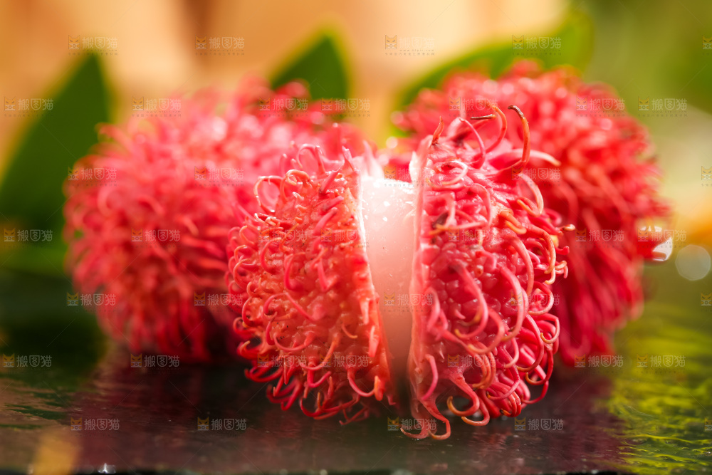 黑石板上的海南红毛丹