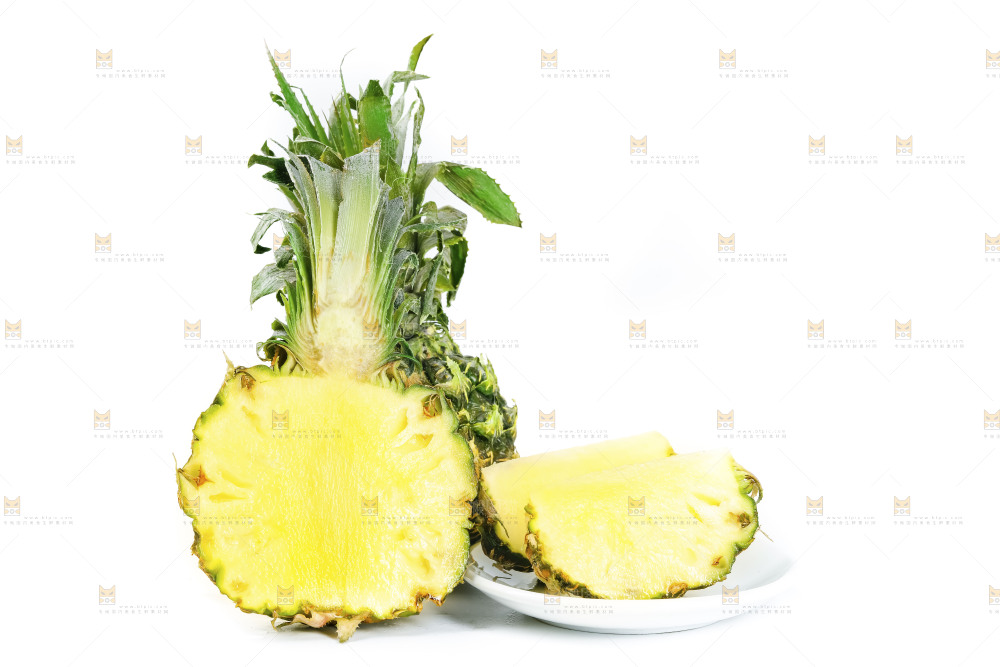 白底上的泰国迷你小菠萝